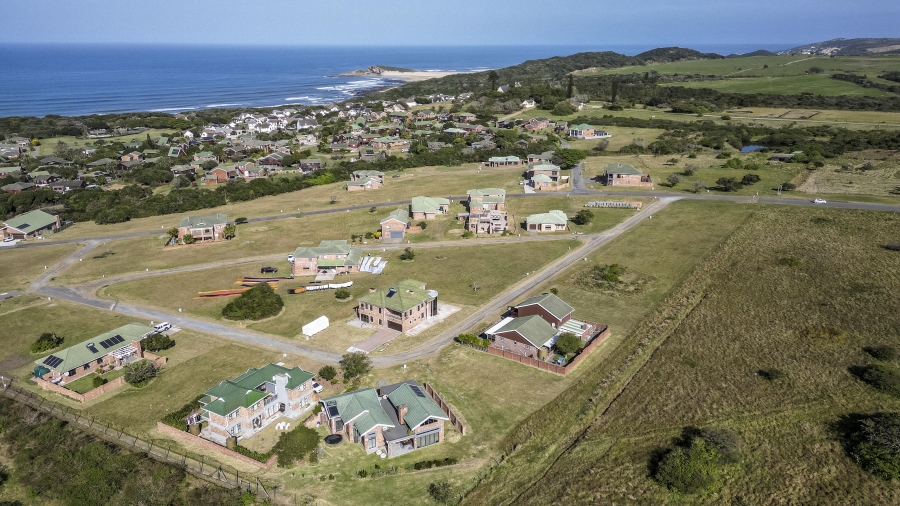 0 Bedroom Property for Sale in Cove Rock Eastern Cape